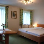 Haslgut 3*