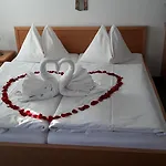 招待所 哈斯尔古特旅馆 湖滨福煦